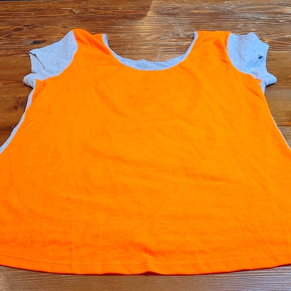 Hello kitty t-shirt - Picture 3 of 9